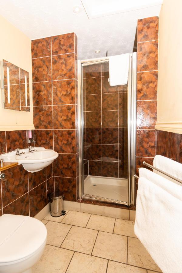 The Half Moon Inn And Country Lodge Yeovil Ngoại thất bức ảnh